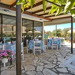Moulinos سفوروناتا