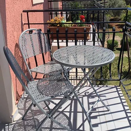 Apartment Moulinos Svoronata