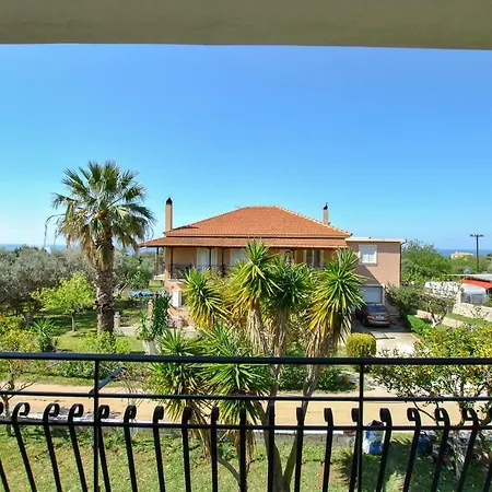 Apartment Moulinos *